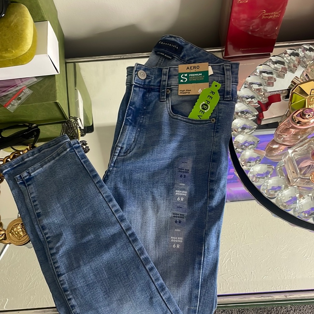 Aero jeans size 6 NEW!!!